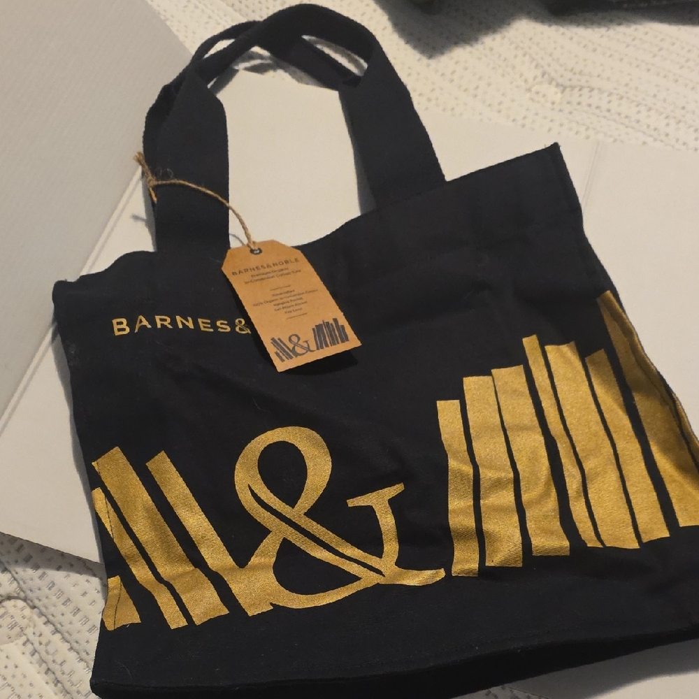 NWT Barnes & Noble Canvas Tote